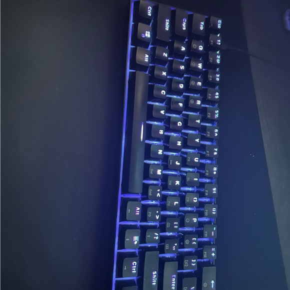 Gaming setup - Picture 3 of 4